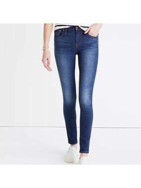 Madewell 9" High-Rise Skinny Jeans in Polly Wash